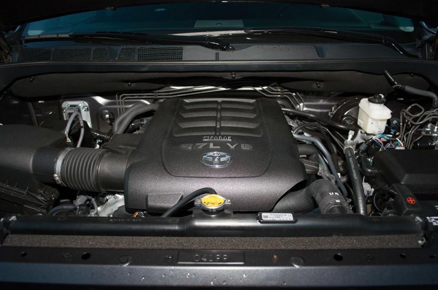  Toyota Tundra Platinum 4x4 2014 года  (фото 10 из 32)